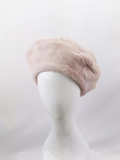 Plüschige Faux Fur Mütze von Grevi Atelier rosa